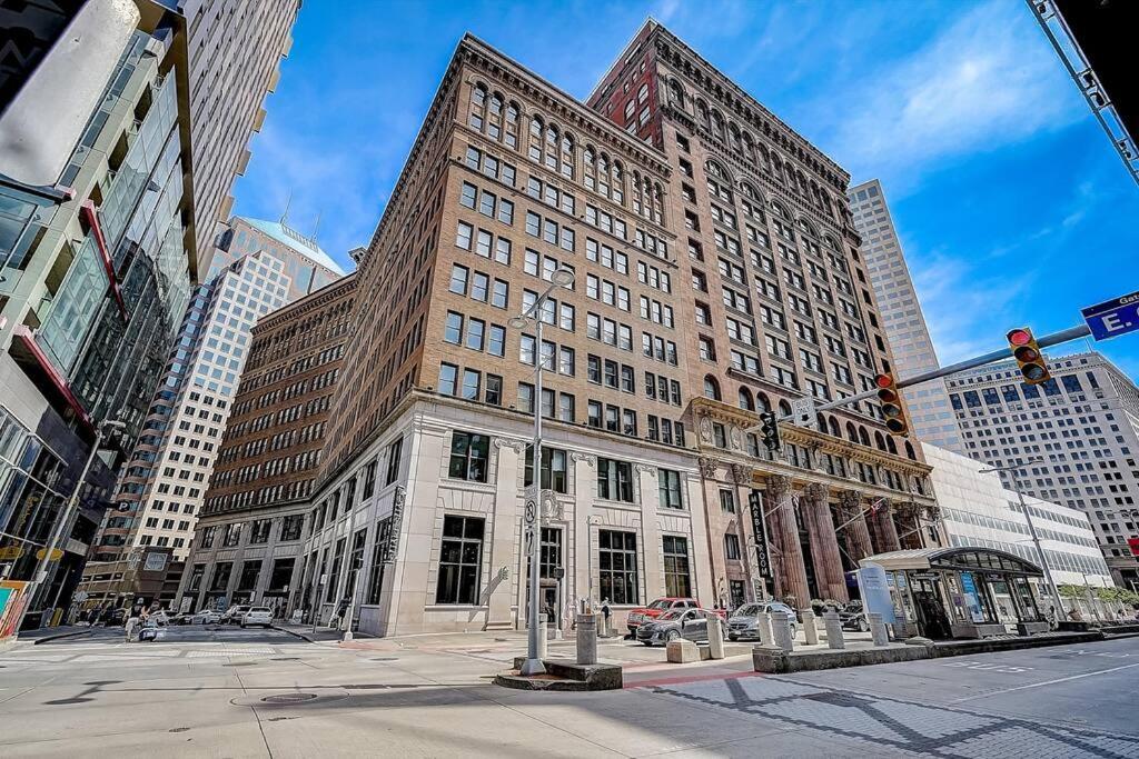 1600 Kcm Penthouse Apartment Cleveland Exterior photo